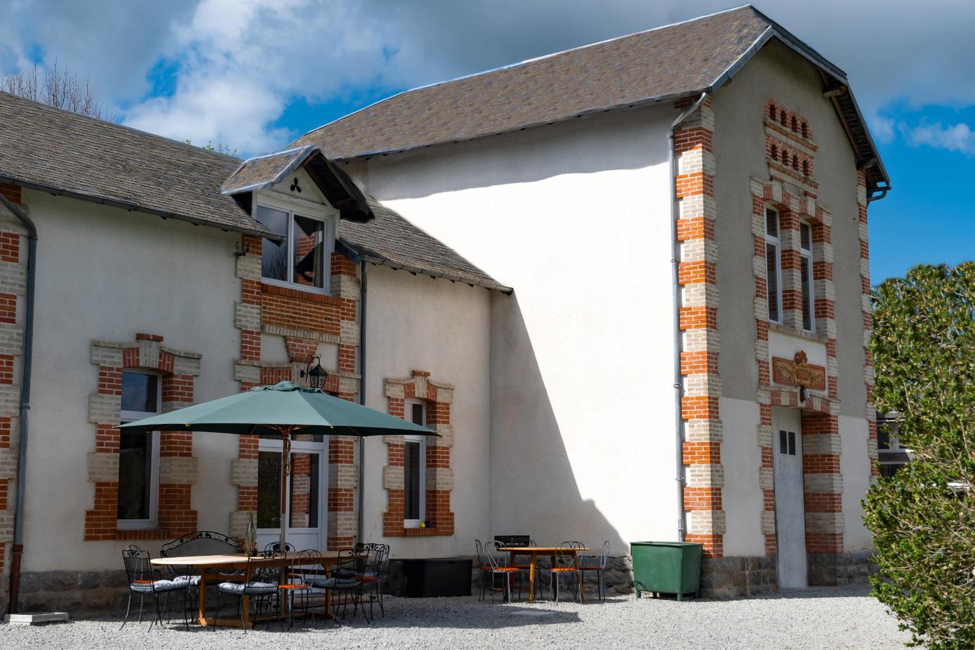 Chateau De Chazelpaud Saint-Bard 外观 照片