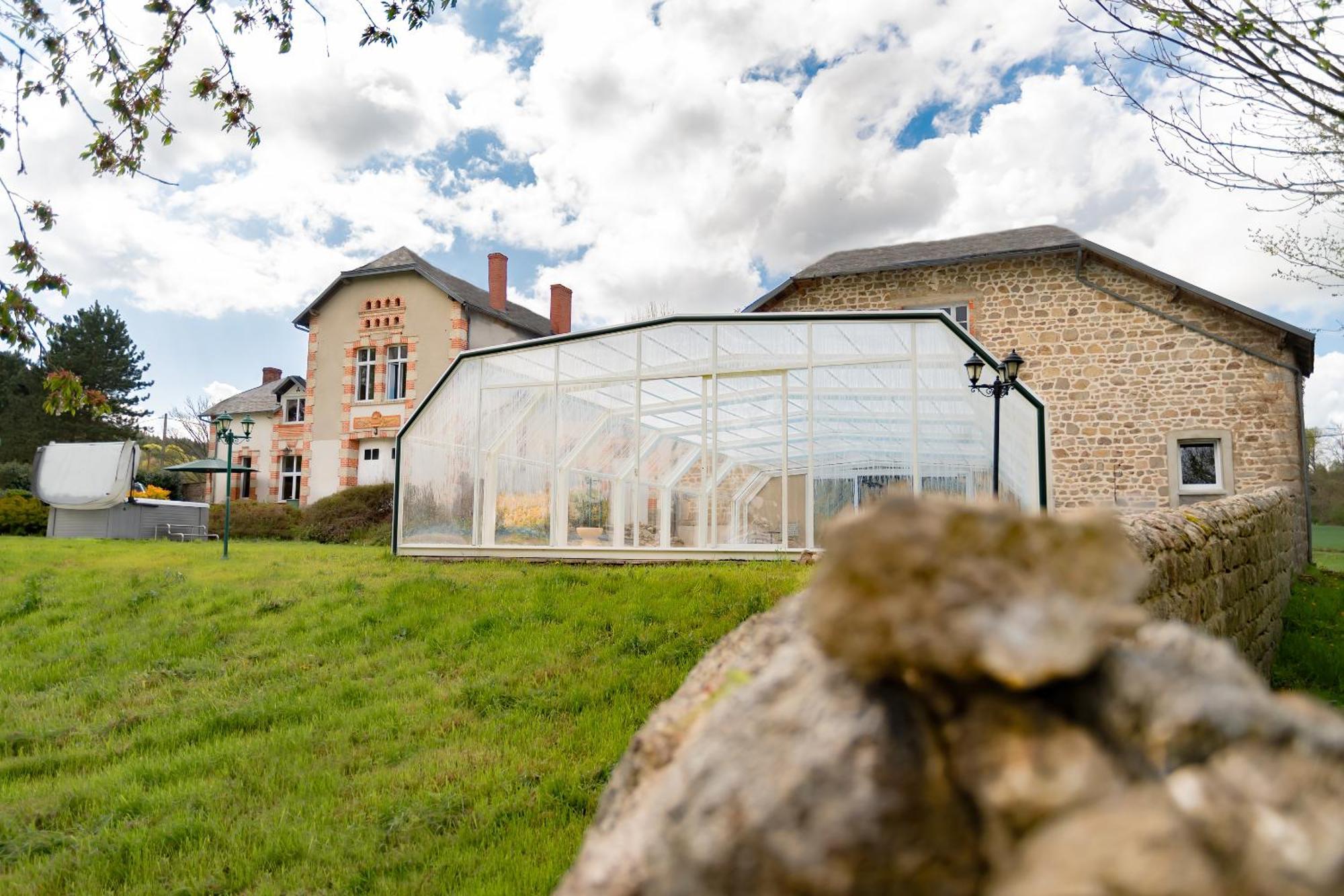Chateau De Chazelpaud Saint-Bard 外观 照片