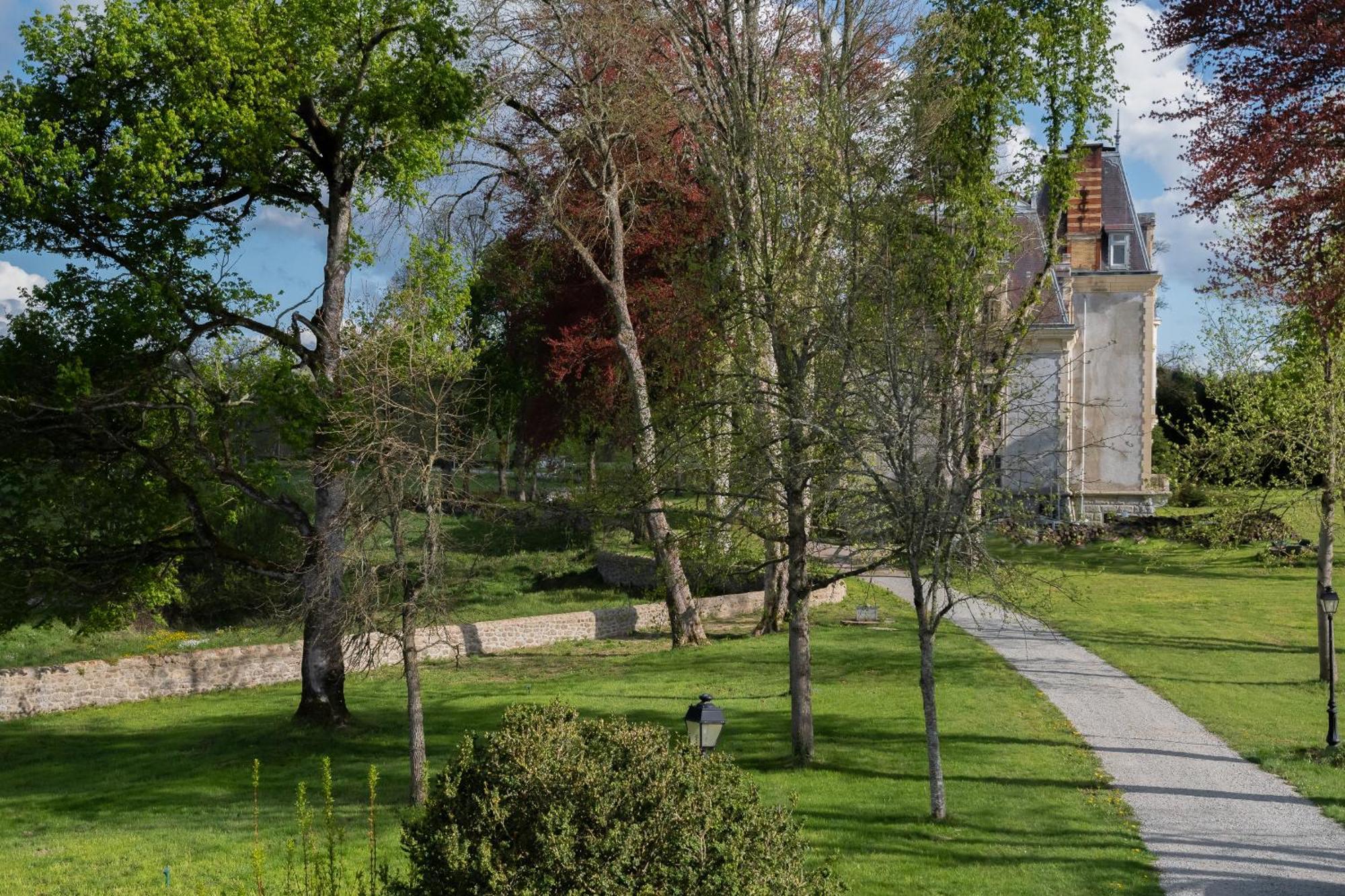 Saint-BardChateau De Chazelpaud住宿加早餐旅馆 外观 照片